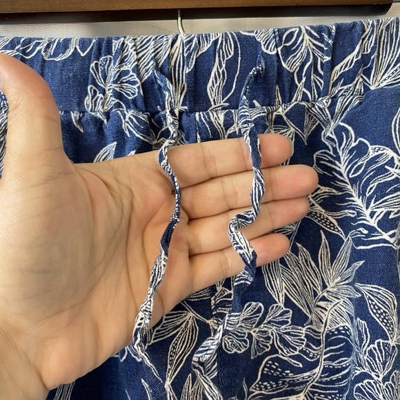 Womens Medium BRIGGS Linen Blend Shorts Navy Blue White Hawaiian Print - Picture 5 of 12